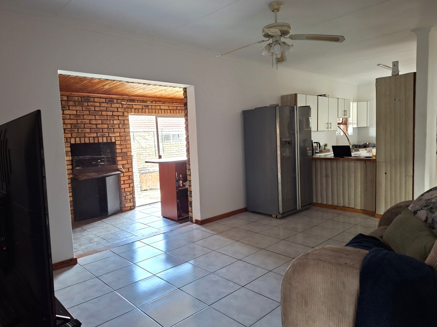 To Let 2 Bedroom Property for Rent in Strelitzia Park Eastern Cape